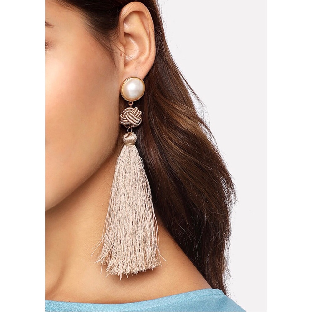 *𝐒𝐎𝐋𝐃*Faux Pearl Top Tassel Drop Earrings